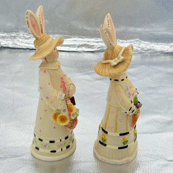 Vintage Bunny‎ Figurines Dresses Baskets Flowers Hats set of 2 Easter Gardening - Picture 7 of 14